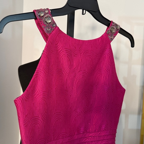 Pink Sleeveless Dress - Picture 7 of 8